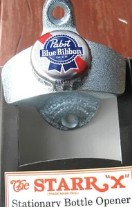 PABST Blue Ribbon PBR STAR Montaje en pared ABRIDOR DE BOTELLAS Bar Tapa de soda de cerveza estacionaria - Imagen 1 de 2