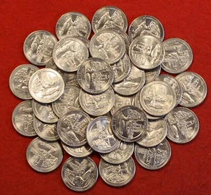 2018-P Voyageurs National Park Quarters 40 Coin roll Circulated - Picture 1 of 5