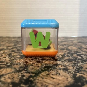 Fisher Price PEEK A BLOCKS Alphabet Buchstabe mit Wassermelonen Block - Bild 1 von 2