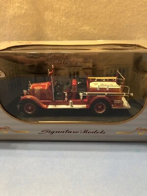 1928 Studebaker Fire Engine Red 1/32 Diecast Model by Signature Models - Image 1 of 4