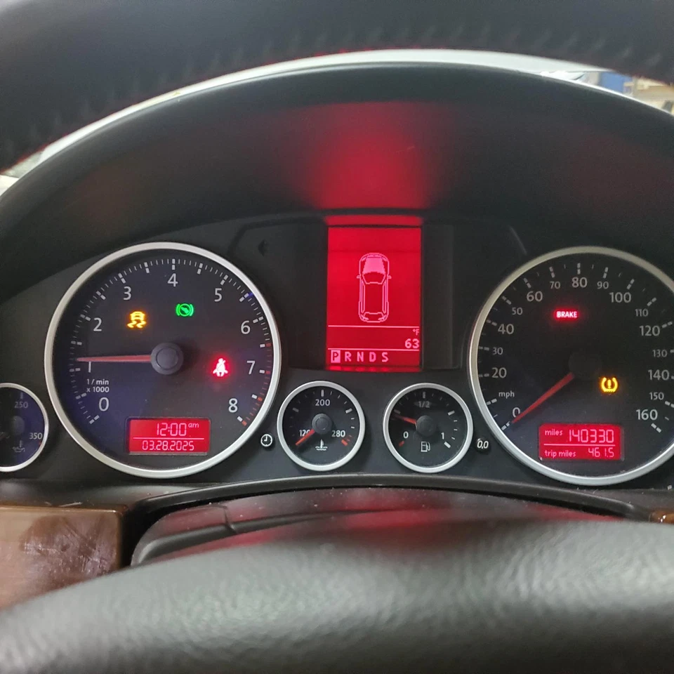 VOLKSWAGEN TOUAREG Velocímetro (cluster), 160 MPH, gasolina, disco monocromo de 3" Foto 1 de 1