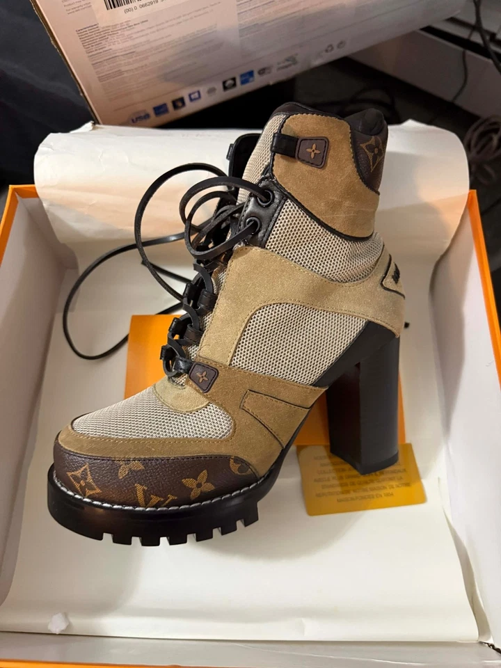 Botines Louis Vuitton Star Trail - gamuza, malla y lona con monograma Foto 1 de 4