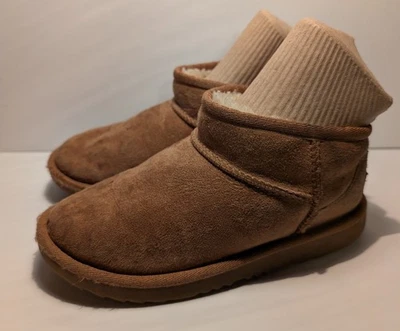 UGG Kids' Classic Ultra Mini Boots Size 1 Authentic 1130750K GUC - Image 1 of 4