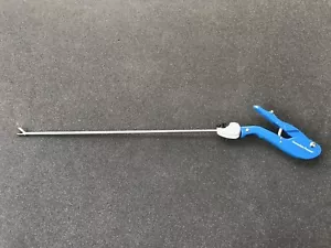 SP90-8802 ~ Snowden-Pencer® McKERNAN™, Diamond-Jaw®, Soporte de aguja 5 mm x 36 cm - Imagen 1 de 8
