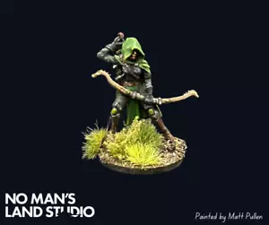 D&D Femmina Rogue Bow Fantasy Miniatura Dipinta COMMISSIONE Dungeons Dragons - Foto 1 di 3