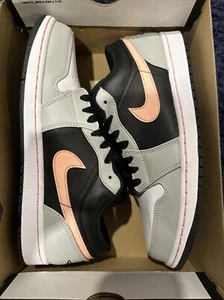 Air Jordan 1 Low “Grey Fog Bleached Coral” Men’s Size 10.5 Rare Sold Out - Picture 1 of 7
