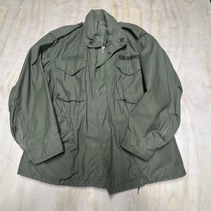 A4765 Vintage Army Coat Man's Field OG 107 M-65 Coat Sateen Size Medium Short - Picture 1 of 22