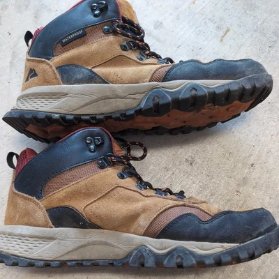 Ozark Trail Waterproof Low Hiker Trail Shoes Outdoor Equipment Size 10 - Image 1 of 4