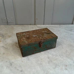 Vintage Blechdose Industrial Style grün Metall - Bild 1 von 12
