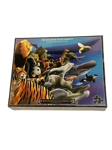 Rompecabezas Rextooth Studios 2020 biodiversidad en peligro de extinción 18x24 70 piezas FWT Zoo - Imagen 1 de 2
