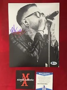 ¡FOTO FIRMADA MATTY MULLINS 8X10! ¡MEMPHIS MAY FIRE! ¡BECKETT! ¡REHECHO EN MISERIA! - Imagen 1 de 4
