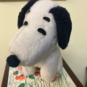 Lovely Vintage Snoopy Cuddly Toy: Good Used Condition: 20cm Length and 11cm Wide - Picture 1 of 12