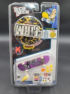 2002 TECH DECK Generazione 10 The Firm Finger Board Articolo n. 8960 - Foto 1 di 4