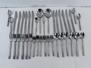 Retroneu Inge Glossy 18/8 Stainless Flatware Ribbed Flat Tip Korea - 58 Pcs - Picture 1 of 8