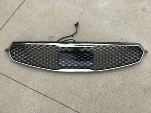 Front Grille Upper Surround Camera 17-19 KIA CADENZA FREE SHIPPING! - Foto 1 di 5