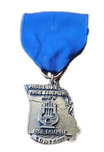 Vintage Missouri Music Educators Assn Solo Ensemble Blue Ribbon 1980s - Bild 1 von 2