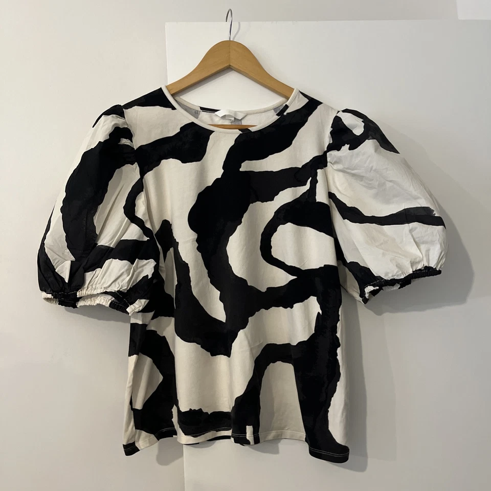 Women’s H&M Black Ivory Monochrome Puff Sleeve Top Size XXL  - Image 1 of 4
