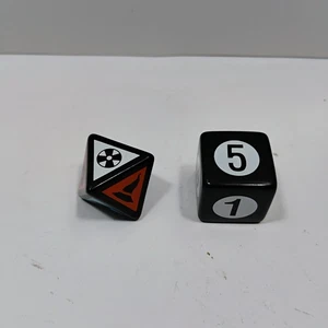 Harry Potter's 2nd Edition Scene It? The DVD Game Pair Game Dice Replacement - Picture 1 of 5