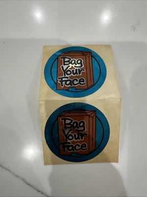 2x Pegatinas Vintage Sandylion Humor Pegatina Mod De Colección Años 80 Lámina Mylar Foto 1 de 4