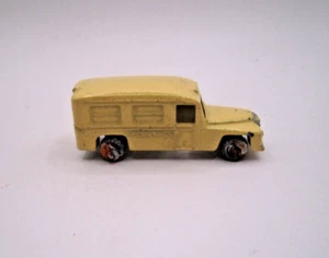 Vintage Matchbox #14A Daimler Ambulance w/ MW's - Picture 1 of 3