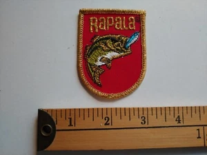 * 80S VINTAGE RAPALA LURES TACKLE FISHING TEAM FISHERMAN  PATCH CREST * - Picture 1 of 1