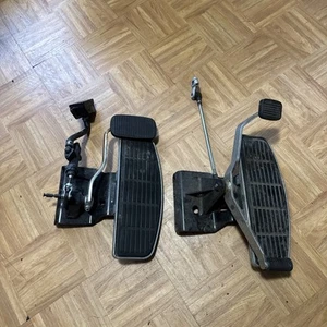 1999 Suzuki Intruder 1500 C VL1500 Driver Floorboards Set Right Left 98-04 Brake - Picture 1 of 11