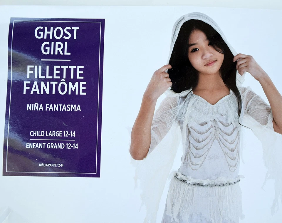 Vestido con Capucha Ghost Girl 1-PC, Disfraz de Halloween Blanco Talla L o XL para Niña, NUEVO Foto 1 de 4
