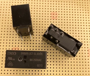 8A DPDT nicht einrastendes Relais 6V DC Spule AgSn02 Kontakt SRRHN-2CT-SL-6VDC mehrere Stück - Bild 1 von 3