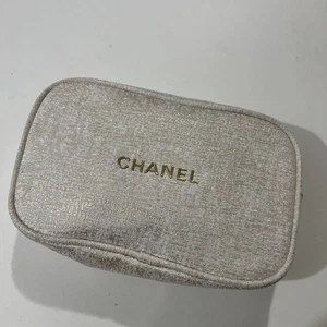 Chanel Beaute Kosmetik Make-up Tasche Beutel Gold Und Creme - Bild 1 von 19