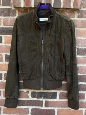 Chaqueta de Gamuza Zara Real Marrón Castaño Profundo / Con Toque Verde Oliva Talla Pequeña Foto 1 de 4