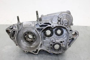 02 2002 YAMAHA YZ250 YZ 250 OEM RIGHT SIDE CRANKCASE BLOCK CASE MOTOR ENGINE - Picture 1 of 17