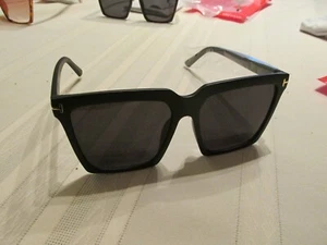 ""BLACK MATTE OVERSIZED SQUARE SUNGLASSES"" - RIEYEZO - NEW IN PACKAGE - Picture 1 of 4