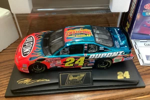 Revell 2001 NASCAR Winston Cup Champion #24 Jeff Gordon DuPont Flames 1:24 Scale - Picture 1 of 18