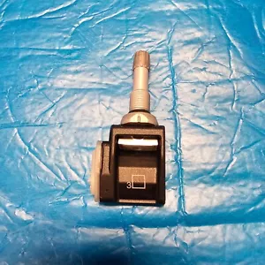 (1) - GM 13598786 CADILLAC CAMARO & SS TPMS SENSOR - Picture 1 of 3