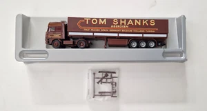 Herpa 842011 DAF 3600 ATI TOM SHANKS Aberdeen telonato OVP 1:87 - Picture 1 of 3