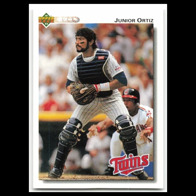 Junior Ortiz #109 1992 Upper Deck Minnesota Twins Baseball Card MLB NM - Image 1 of 3