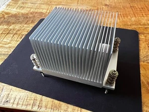 AVC V26898-B871-V1 S706X00001 Heatsink -used- - Picture 1 of 3