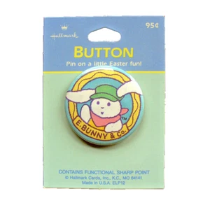 Hallmark BUTTON PIN Easter Vintage CRAYOLA E Bunny Rabbit Mini Pinback 1987 NEW - Picture 1 of 3
