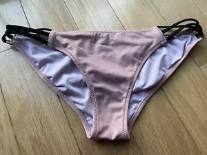 NWOT Cheeky Bikini Bottom Medium Pink Rose Gold Shimmer Victoria Secret - Picture 1 of 7