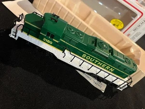 Model Power HO   GP9 Southern #2180 Diesel MPN:6751  New. Immaculate Original Bx - Picture 1 of 8