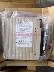 ONE NEW YASKAWA SERVO DRIVE SGDV-R90A01B - Picture 1 of 1