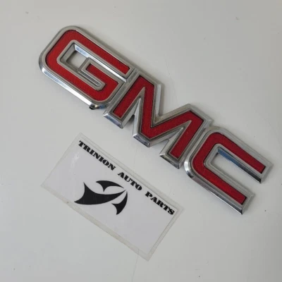 GMC Yukon 2001-2006 emblema trasero puerta levadiza escotilla logotipo insignia rojo OEM Foto 1 de 4