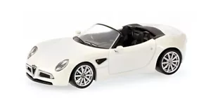 Minichamps 1:64 ALFA ROMEO 8C SPIDER WHITE METALLIC (7 cm) - 640120532 - Foto 1 di 2