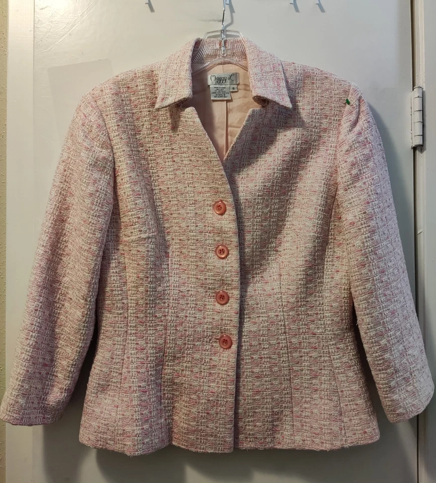 Chaqueta y falda de tweed de seda rosa Maggy L para mujer talla 6. Cintura: 27 pulgadas P-T-P: 18,5 pulgadas Foto 1 de 4