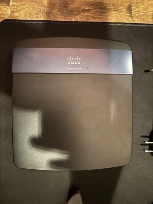 Linksys EA3500 - Dual-Band N750 Router with Gigabit and USB - Image 1 of 4