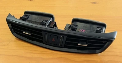 2016-2020 Nissan Rogue AC/Heat Air Vent with Hazard Button 68750-6FL0A OEM - Image 1 of 4