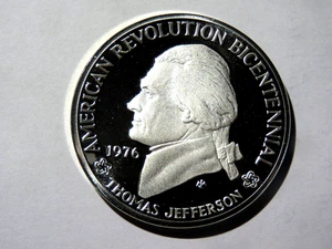 SILVER - 1976 Thomas Jefferson American Bicentennial Commemorative Medal S5 - Picture 1 of 2