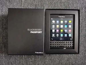 BlackBerry Passport Q30 (SQW100-1) 32GB 13MP LTE QWERTY Keyboard 4.5" Cellphone - Picture 1 of 12