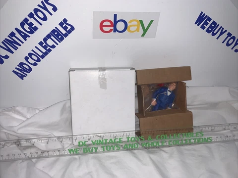 VINTAGE KENNER POLICE ACADEMY CAPTAIN HARRIS MAIL AWAY Cover