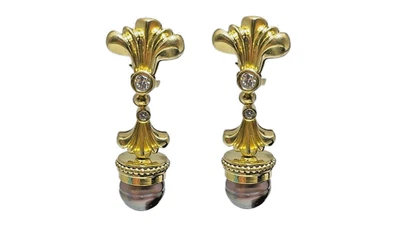 Perla de Tahití Lagos 18K YG y aprox. Pendientes colgantes de diamantes de 0,30 quilates 15,6 dwt Foto 1 de 4